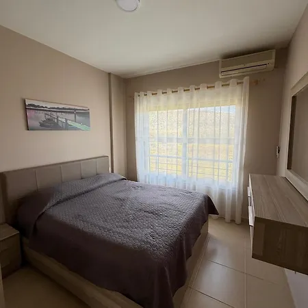 Velipoja Apartment Daire *