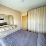 Velipoja Apartment *